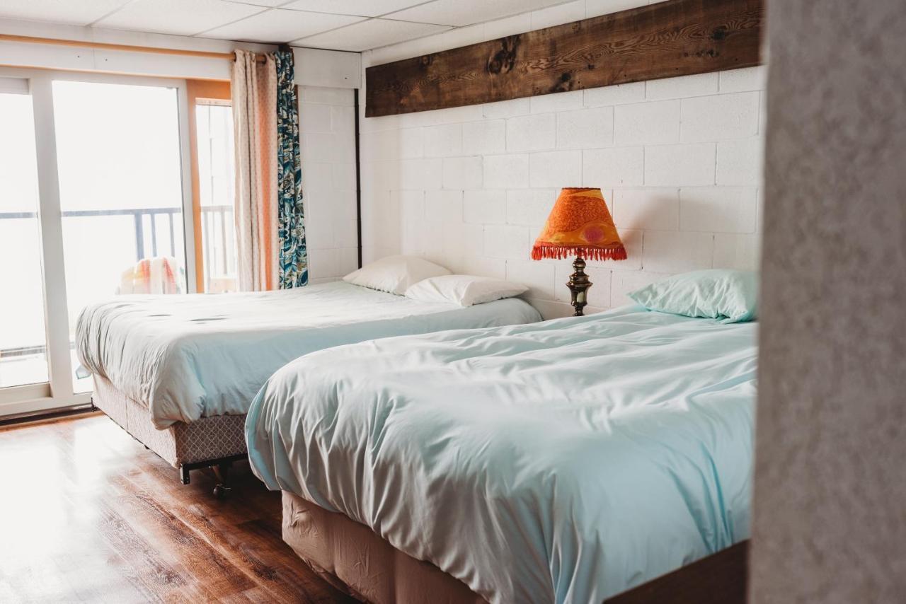 The Oceanfront Hotel Sointula 외부 사진