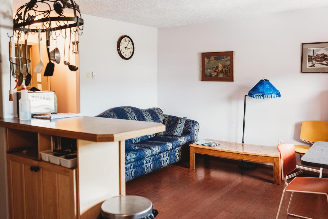 The Oceanfront Hotel Sointula 외부 사진
