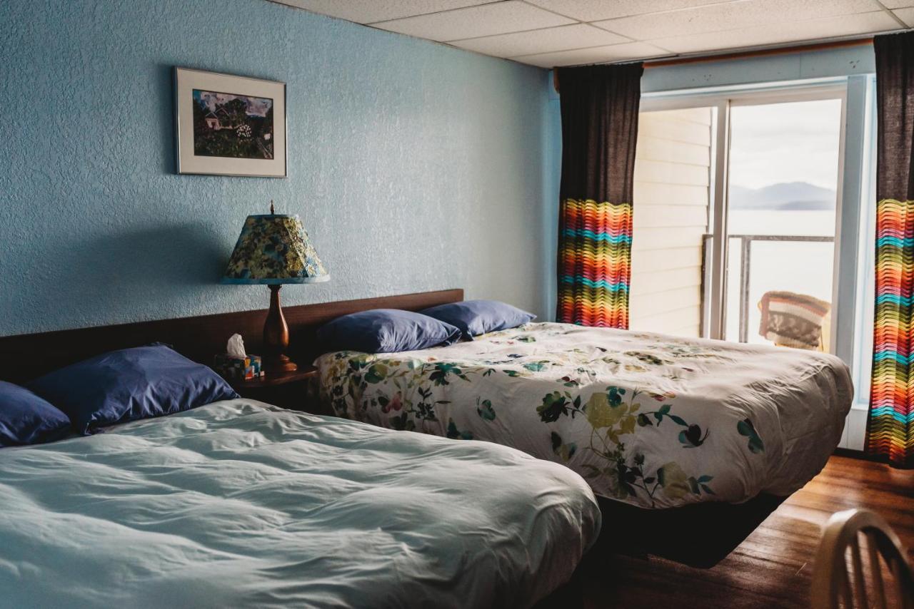 The Oceanfront Hotel Sointula 외부 사진