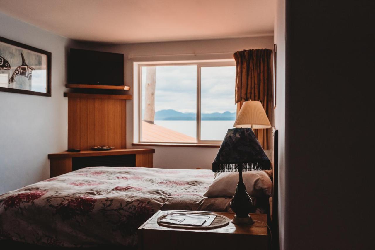 The Oceanfront Hotel Sointula 외부 사진